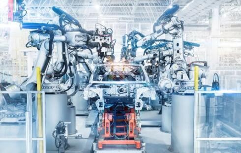 汽車行業趨勢及?展望：前景明朗，奮力成長